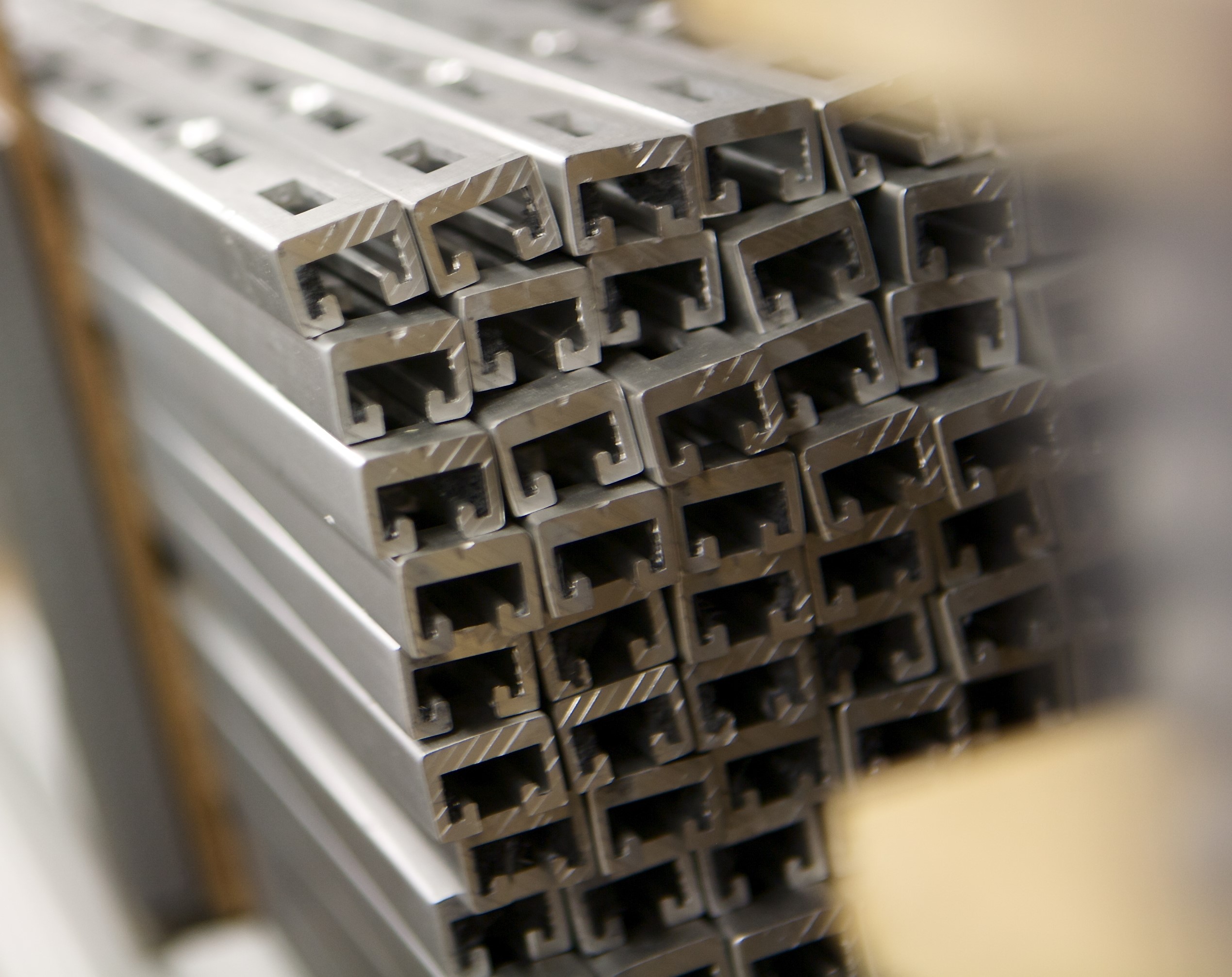 Aluminium profielen - op maat profielbewerking